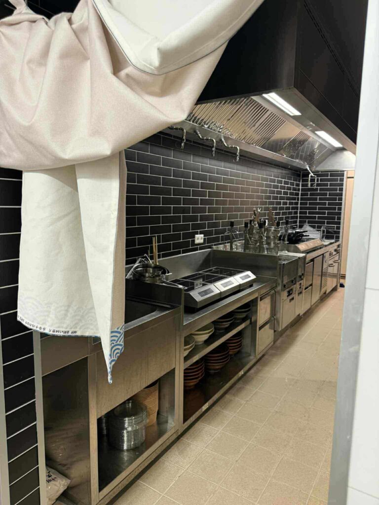 Cuisine du Restaurant Cloche d'Or au Luxembourg réalisée par Restotech Foetz